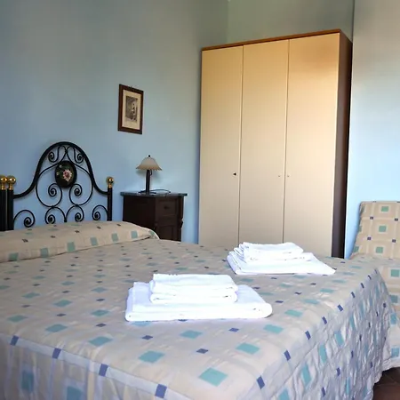 Cinuzza Apartament *
